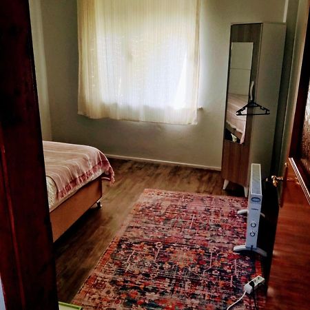 Triplex House Near The Airport Apartamento Arnavutkoy Exterior foto