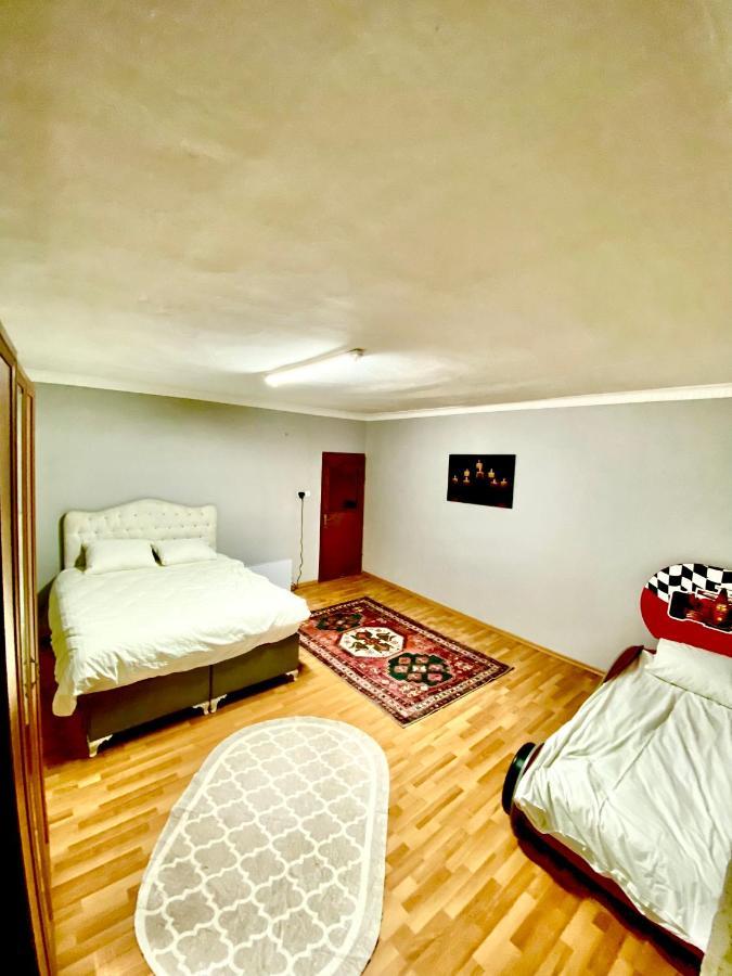 Triplex House Near The Airport Apartamento Arnavutkoy Exterior foto